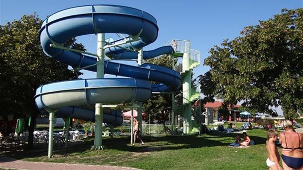 Termálne kúpalisko Horné Saliby 7 Termálne kúpalisko Horné Saliby 7