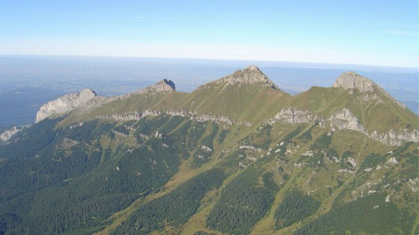 Jahňací štít 2 Zdroj: https://sk.wikipedia.org/wiki/Jahňací_štít