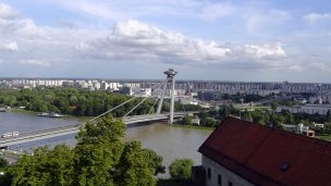 Most SNP Bratislava 3 Zdroj: https://sk.wikipedia.org/wiki/Most_SNP