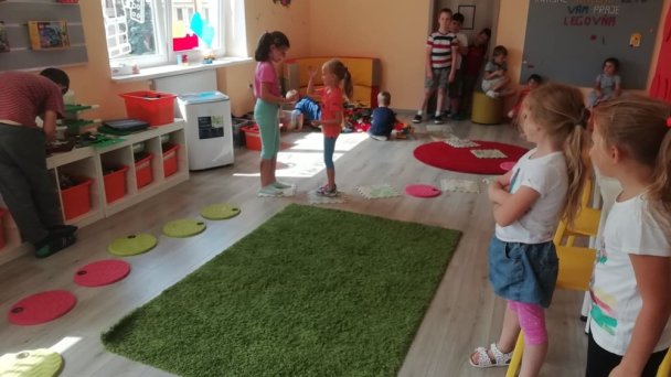 Legáreň 5 Zdroj: https://scontent-vie1-1.xx.fbcdn.net/v/t1.0-9/p720x720/69538421_2380853975296312_6852227490174205952_o.jpg?_nc_cat=111&_nc_sid=e007fa&_nc_oc=AQlDjAZYWoS0nalJYUE4X10q5cqu9toZN9r8Xto7ye7yGWVylGidJe1vZPsW8WhdFDo&_nc_ht=scontent-vie1-1.xx&_nc_tp=6&oh=a1166870e7094555a4c295c7886d4b52&oe=5ECD8FCA Legáreň 5 Zdroj: https://scontent-vie1-1.xx.fbcdn.net/v/t1.0-9/p720x720/69538421_2380853975296312_6852227490174205952_o.jpg?_nc_cat=111&_nc_sid=e007fa&_nc_oc=AQlDjAZYWoS0nalJYUE4X10q5cqu9toZN9r8Xto7ye7yGWVylGidJe1vZPsW8WhdFDo&_nc_ht=scontent-vie1-1.xx&_nc_tp=6&oh=a1166870e7094555a4c295c7886d4b52&oe=5ECD8FCA