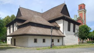 Drevený artikulárny kostol Kežmarok 2 Zdroj: https://sk.wikipedia.org/wiki/Kostol_Najsv%C3%A4tej%C5%A1ej_Trojice_(Ke%C5%BEmarok)