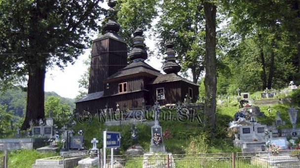 Drevený chrám Ochrany Presv. Bohorodičky Hunkovce 3 Zdroj: https://www.muzeum.sk/dreveny-kostol-hunkovce.html