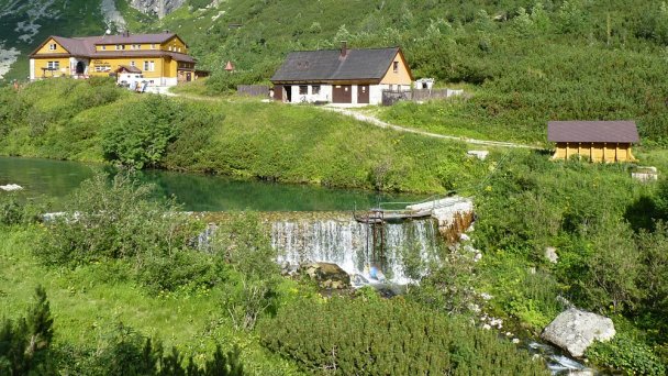 Chata pri Zelenom Plese Autor: Michal Klajban Zdroj: https://upload.wikimedia.org/wikipedia/commons/b/bd/Vysok%C3%A9_Tatry%2C_chata_pri_Zelenom_plese_%281%29.JPG Chata pri Zelenom Plese Autor: Michal Klajban Zdroj: https://upload.wikimedia.org/wikipedia/commons/b/bd/Vysok%C3%A9_Tatry%2C_chata_pri_Zelenom_plese_%281%29.JPG