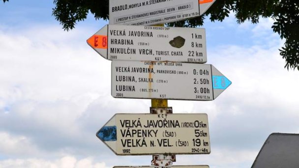 Holubyho chata Lubina 5 Zdroj: https://sk.wikipedia.org/wiki/Holubyho_chata Holubyho chata Lubina 5 Zdroj: https://sk.wikipedia.org/wiki/Holubyho_chata