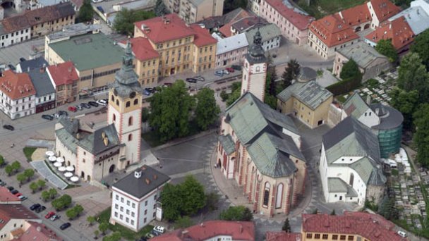 Hrad Banská Bystrica 2 Autor: Civertan Zdroj: https://upload.wikimedia.org/wikipedia/commons/2/21/Besztercebanyacivertanlegi1.jpg Hrad Banská Bystrica 2 Autor: Civertan Zdroj: https://upload.wikimedia.org/wikipedia/commons/2/21/Besztercebanyacivertanlegi1.jpg
