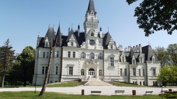 Budmerický kaštieľ Autor: hrady-zamky.sk Zdroj: https://www.hrady-zamky.sk/obrazky/budmericky-zamok/budmericky-zamok3.jpg Budmerický kaštieľ Autor: hrady-zamky.sk Zdroj: https://www.hrady-zamky.sk/obrazky/budmericky-zamok/budmericky-zamok3.jpg