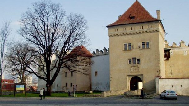 Hrad Kežmarok Zdroj: https://www.kezmarok.sk/portals_pictures/i_004377/i_4377480.jpg Hrad Kežmarok Zdroj: https://www.kezmarok.sk/portals_pictures/i_004377/i_4377480.jpg
