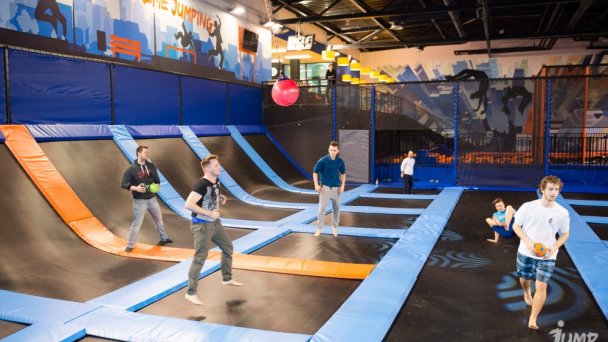 JUMP FUN - viac ako 100 atrakcií pre všetky vekové kategórie 12