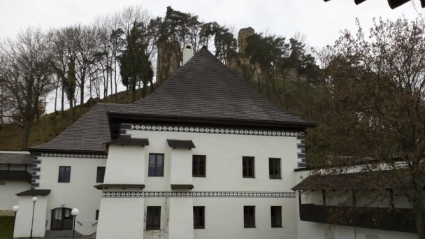 Zichyho kaštieľ Divín 4 Zdroj: https://www.divin.sk/zichyho-kastiel-muzeum-historie-obce-divin.html
