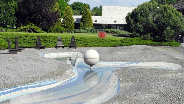 Kúpeľný park Bardejovské Kúpele 5 Autor: Michal a Peter Holent, fotopress.sk Zdroj: https://bardejov.travel/sk/ma_podmanivu_kupelnu_architekturu Kúpeľný park Bardejovské Kúpele 5 Autor: Michal a Peter Holent, fotopress.sk Zdroj: https://bardejov.travel/sk/ma_podmanivu_kupelnu_architekturu