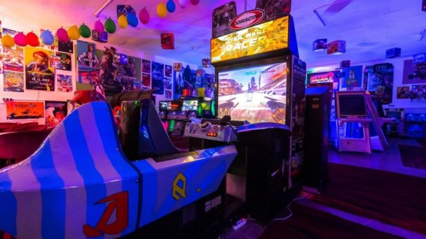 Svet retro videohier, RGB Aréna Nitra 13 Svet retro videohier, RGB Aréna Nitra 13