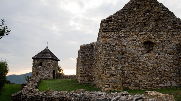 Husitský kostolík v Lúčke Autor: David Raška Zdroj: https://upload.wikimedia.org/wikipedia/commons/2/2d/L%C3%BA%C4%8Dka2.jpg