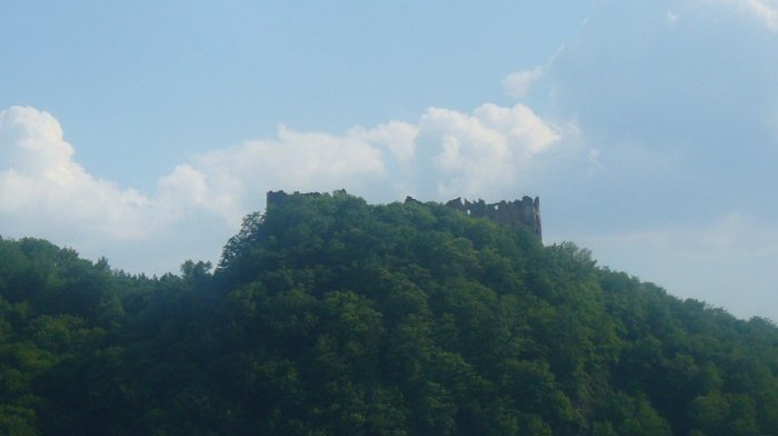 Túra na Šášovský hrad zo Šášovského Podhradia