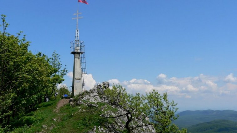 Rozhľadňa Vápenná (Sološnica) 2 Zdroj: https://mapio.net/pic/p-83551395/