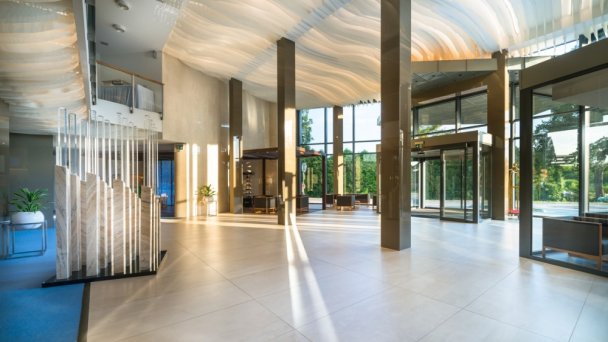 Hotel Galeria Thermal  **** Bešeňová 15
