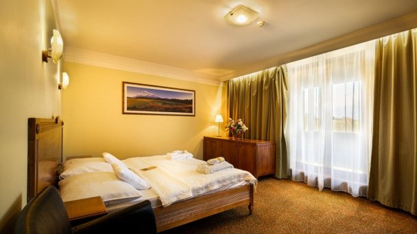 Hotel International **** Veľká Lomnica 30