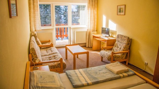 Hotel Podjavorník **+ Papradno 40