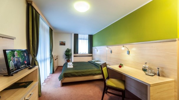 Hotel Flóra *** Trenčianske Teplice 12 Hotel Flóra *** Trenčianske Teplice 12
