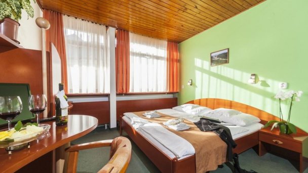 Hotel Flóra *** Trenčianske Teplice 20 Hotel Flóra *** Trenčianske Teplice 20