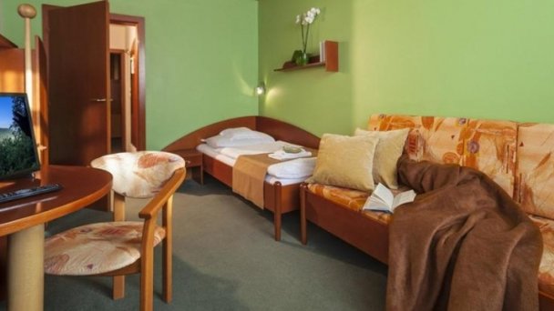 Hotel Flóra *** Trenčianske Teplice 22 Hotel Flóra *** Trenčianske Teplice 22
