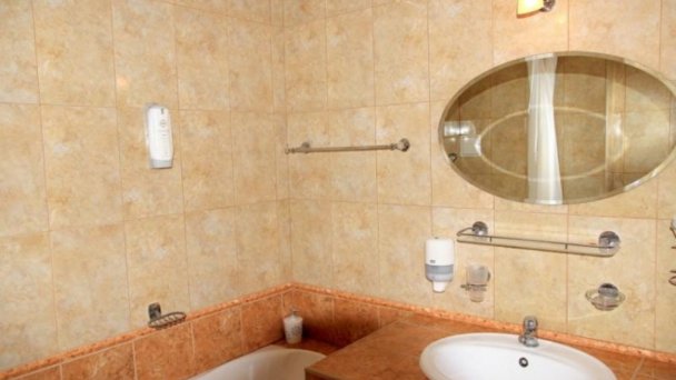 Hotel Regia *** Bojnice TRVALO ZATVORENÉ 13