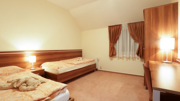 Hotel Plejsy *** Krompachy PREVADZKA UKONČENÁ 14 Hotel Plejsy *** Krompachy PREVADZKA UKONČENÁ 14