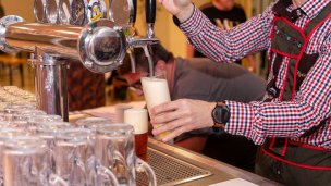 Víkend pre milovníkov piva a večer v štýle bavorskej kuchyne  DOPREDAJ SO ZĽAVOU 15 % 3