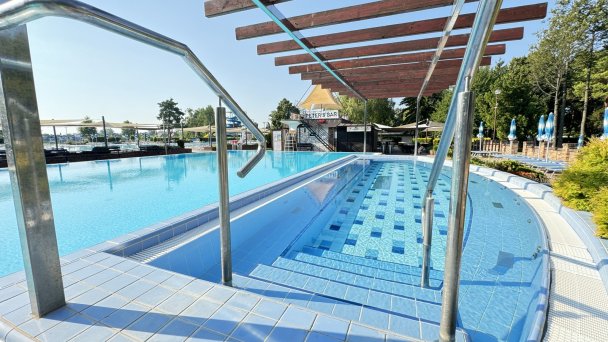 Thermal Hotel Campino (pôvodne Penzión Thermalpark) **** Dunajská Streda 74