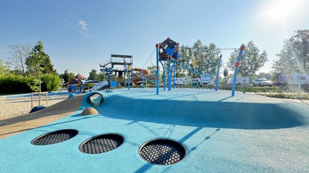 Thermal Hotel Campino (pôvodne Penzión Thermalpark) **** Dunajská Streda 84