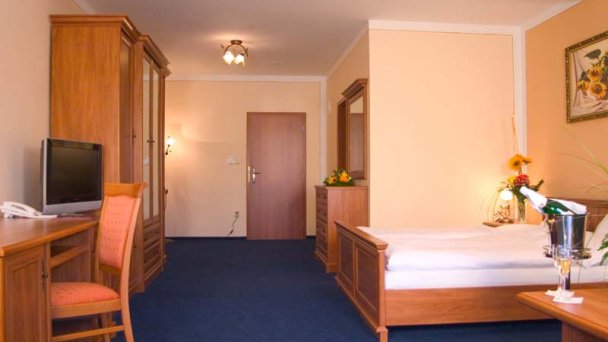 Horský hotel Tini **** Horný Vadičov PREVÁDZKA UKONČENÁ 27