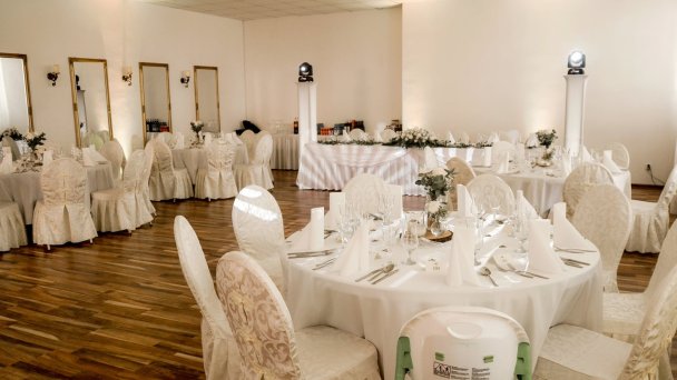 Hotel Svätojánsky kaštieľ *** Liptovský Ján 28 Hotel Svätojánsky kaštieľ *** Liptovský Ján 28