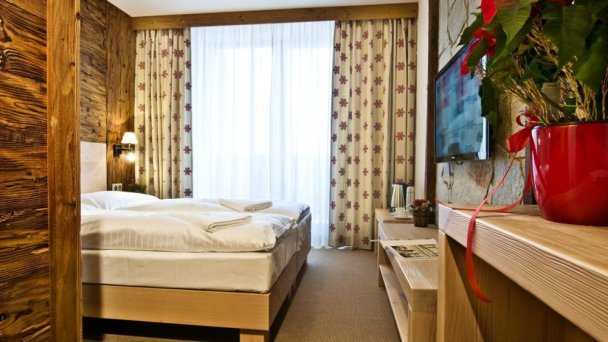Hotel a Rezidencia Kukučka **** Tatranská Lomnica 25