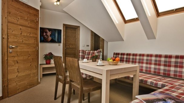 Hotel a Rezidencia Kukučka **** Tatranská Lomnica 27