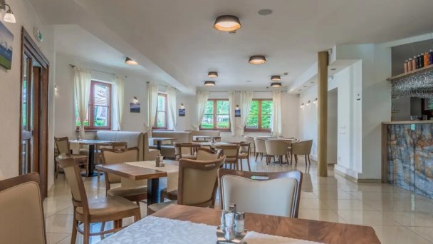 Hotel Tulipán *** Tatranská Lomnica 23 Hotel Tulipán *** Tatranská Lomnica 23