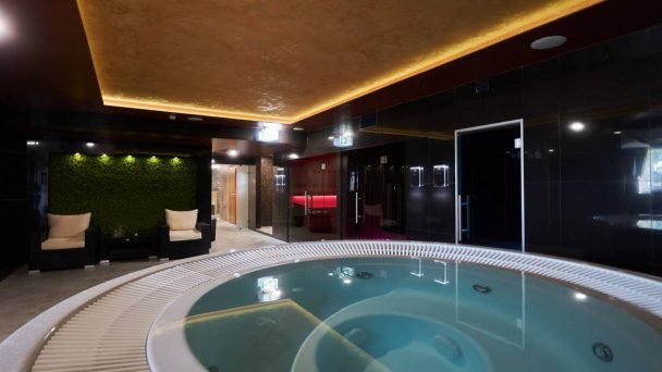 Vírivka v 4-hviezdičkovej časti Hrebienok Resortu 4 Vírivka v 4-hviezdičkovej časti Hrebienok Resortu 4