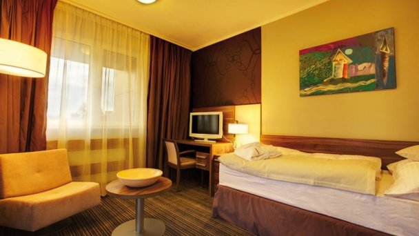 Kúpeľný hotel Minerál 9 Kúpeľný hotel Minerál 9