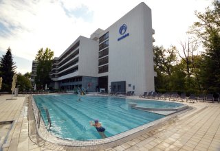 Kúpeľný pobyt s polpenziou a wellness – vyšší komfort v hoteloch Esplanade, Alameda a Thermia Palace