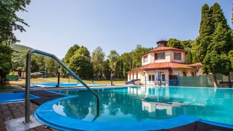 Kúpele Sklené Teplice