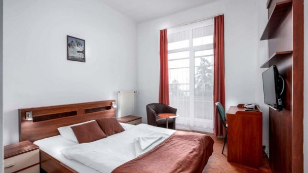 Hotel Palace *** 6 Hotel Palace *** 6