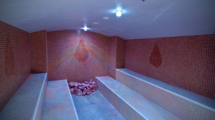 Silvester Minirelax s wellness, procedúrami a tematickými párty s programom