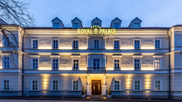 Kúpeľný hotel Royal Palace ***** 27
