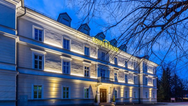 Kúpeľný hotel Royal Palace ***** 26
