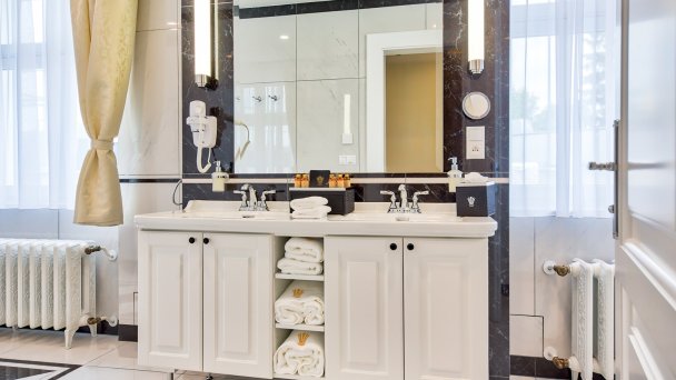 Kúpeľný hotel Royal Palace ***** 78