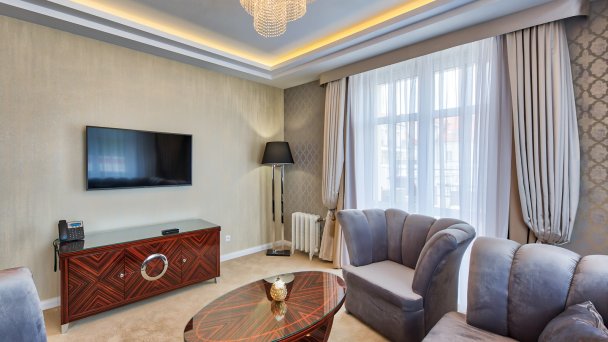 Kúpeľný hotel Royal Palace ***** 74