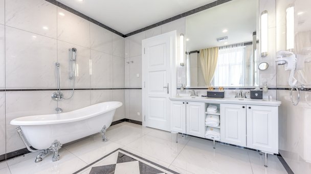 Kúpeľný hotel Royal Palace ***** 67