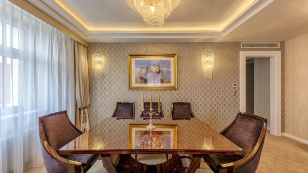 Kúpeľný hotel Royal Palace ***** 57