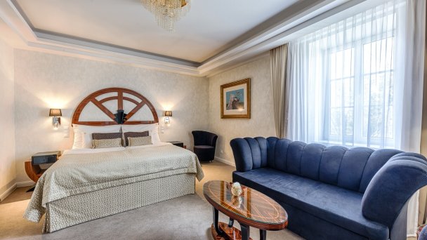 Kúpeľný hotel Royal Palace ***** 56