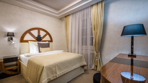 Kúpeľný hotel Royal Palace ***** 53