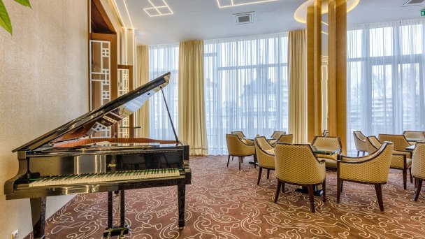 Kúpeľný hotel Royal Palace ***** 20