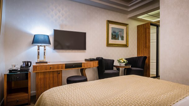 Kúpeľný hotel Royal Palace ***** 52
